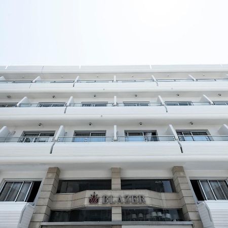 Blazer Residence Ларнака Екстер'єр фото