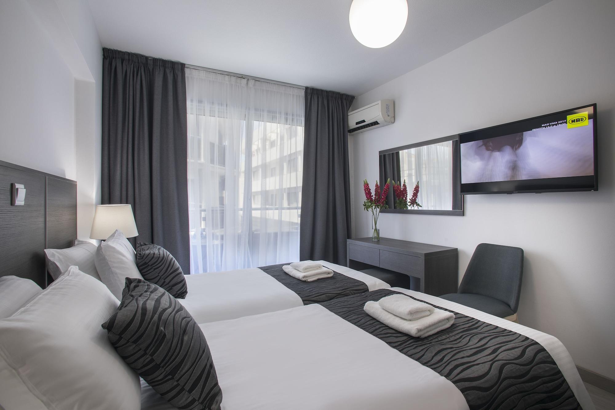 Blazer Residence Ларнака Екстер'єр фото