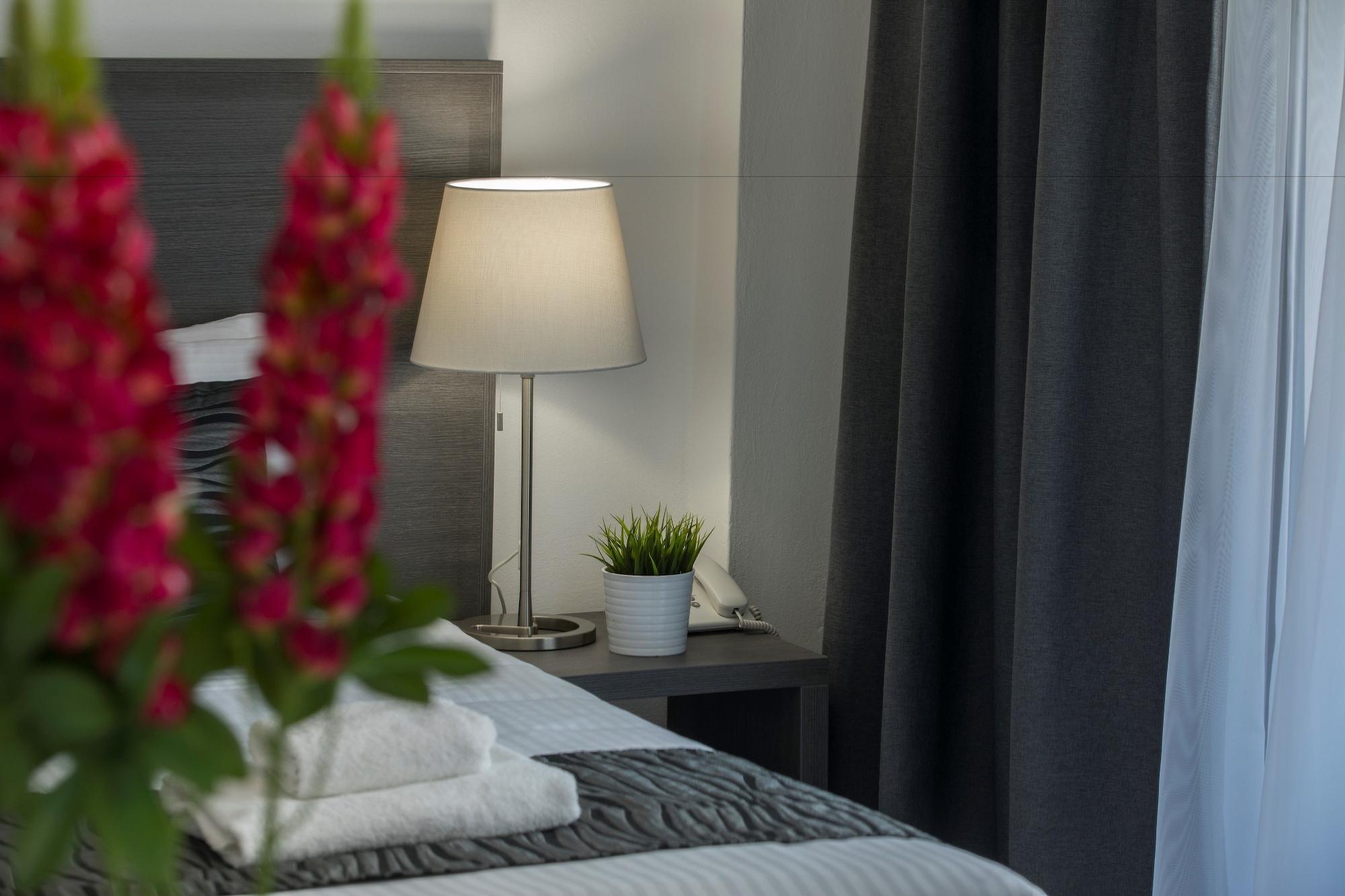 Blazer Residence Ларнака Екстер'єр фото
