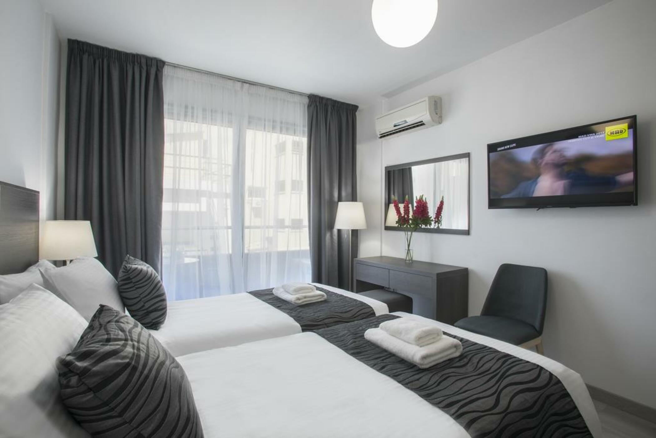 Blazer Residence Ларнака Екстер'єр фото