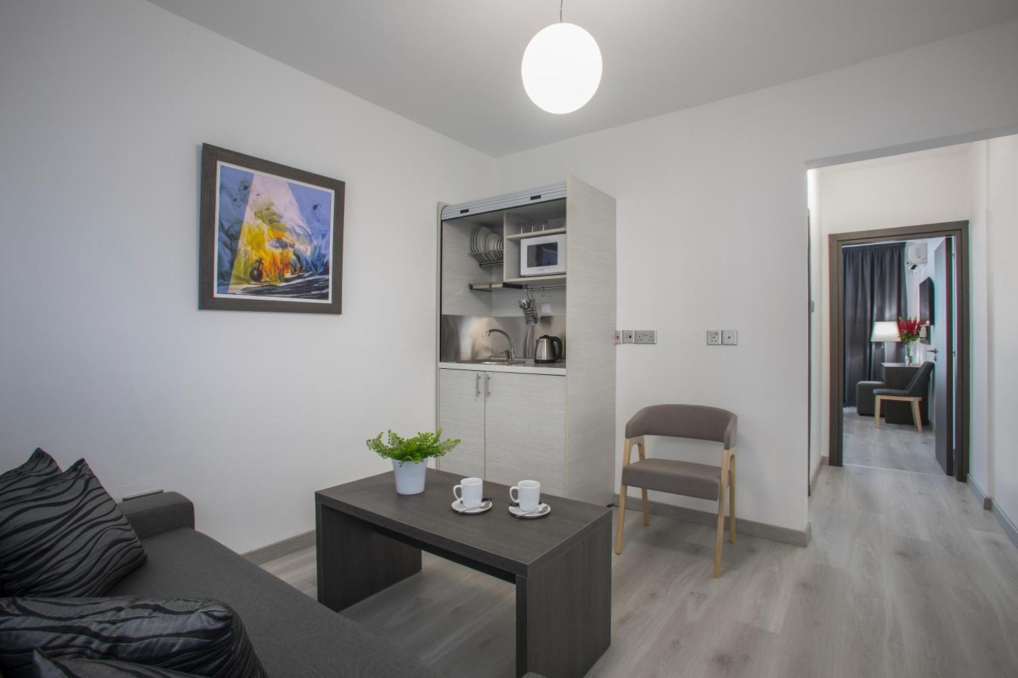 Blazer Residence Ларнака Екстер'єр фото