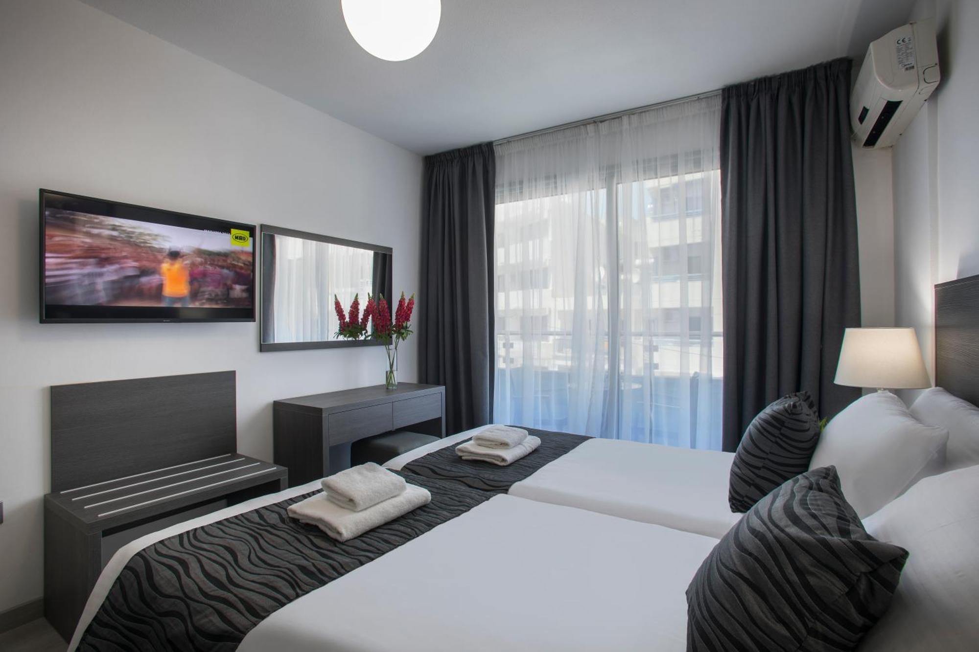 Blazer Residence Ларнака Екстер'єр фото